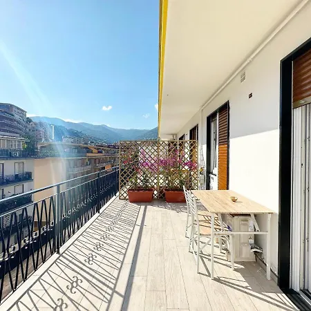 Wh - Un Posto Al Sole - Attico Monolocale Con Parcheggio Gratuito - Con Grande Terrazza-a 5 Minuti Dal Centro - Wifi سانريمو