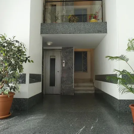 Wh - Un Posto Al Sole - Attico Monolocale Con Parcheggio Gratuito - Con Grande Terrazza-A 5 Minuti Dal Centro - Wifi *